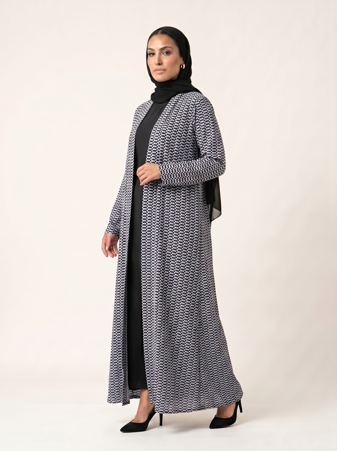 Midnight Thread abaya - side profile with hijab