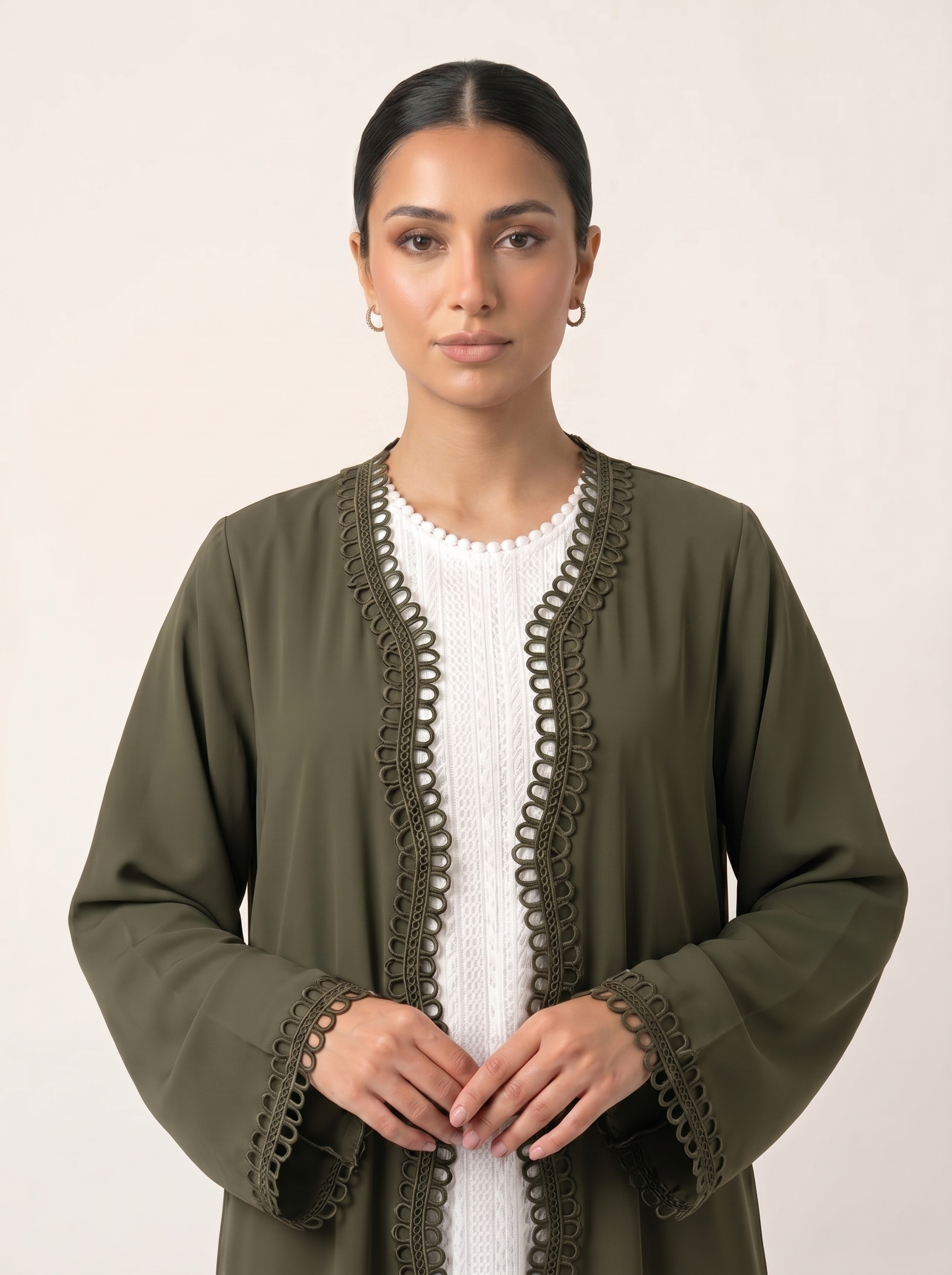 Zaytoun abaya - bust shot without hijab