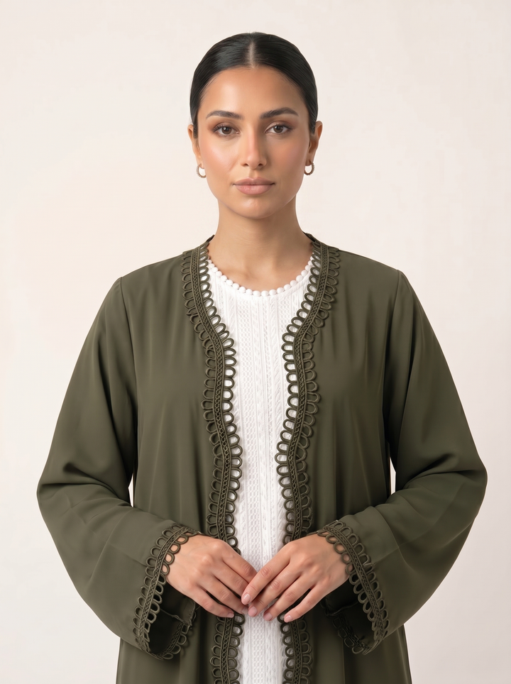 Zaytoun abaya - bust shot without hijab