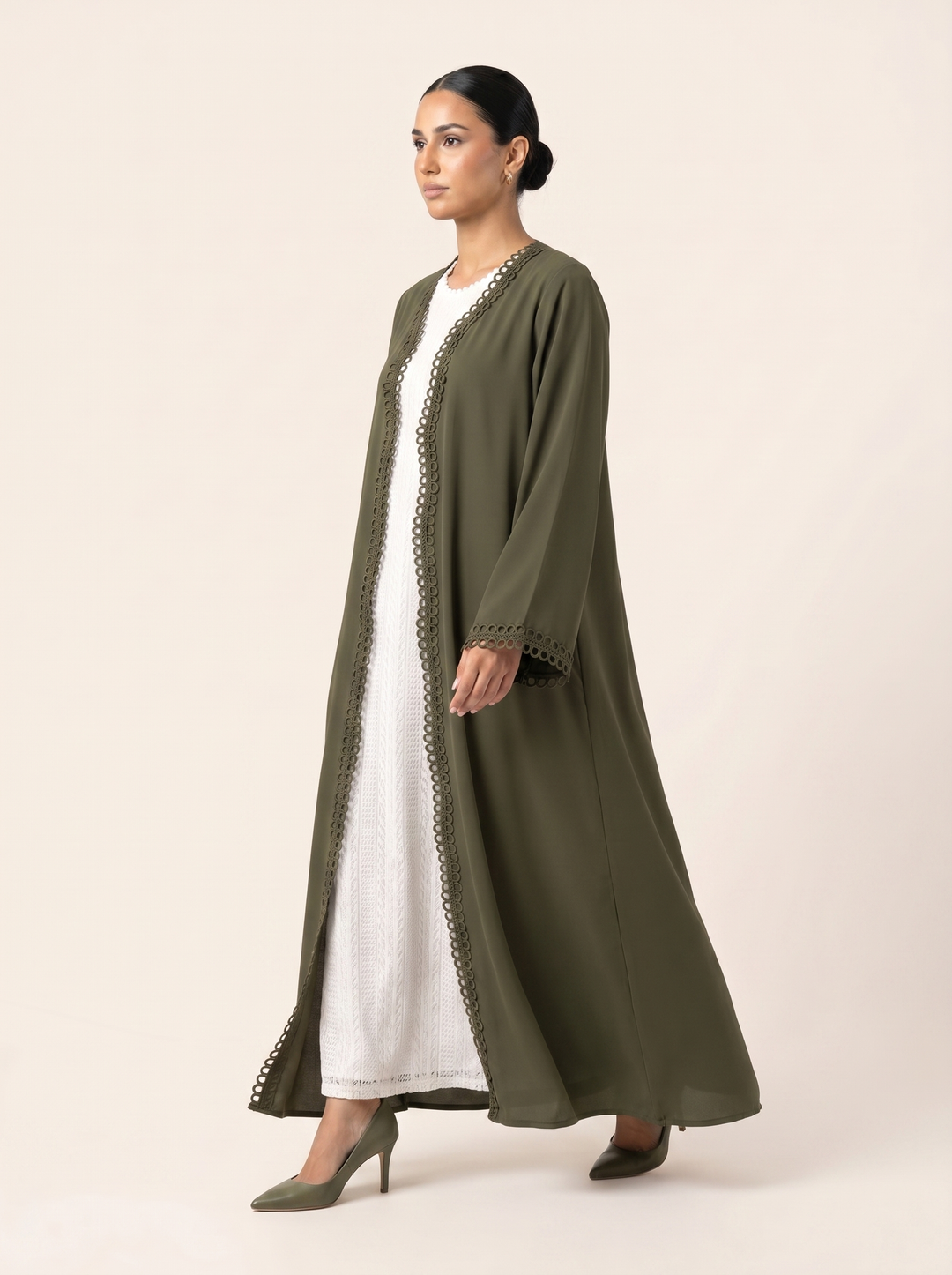 Zaytoun abaya - walking shot without hijab